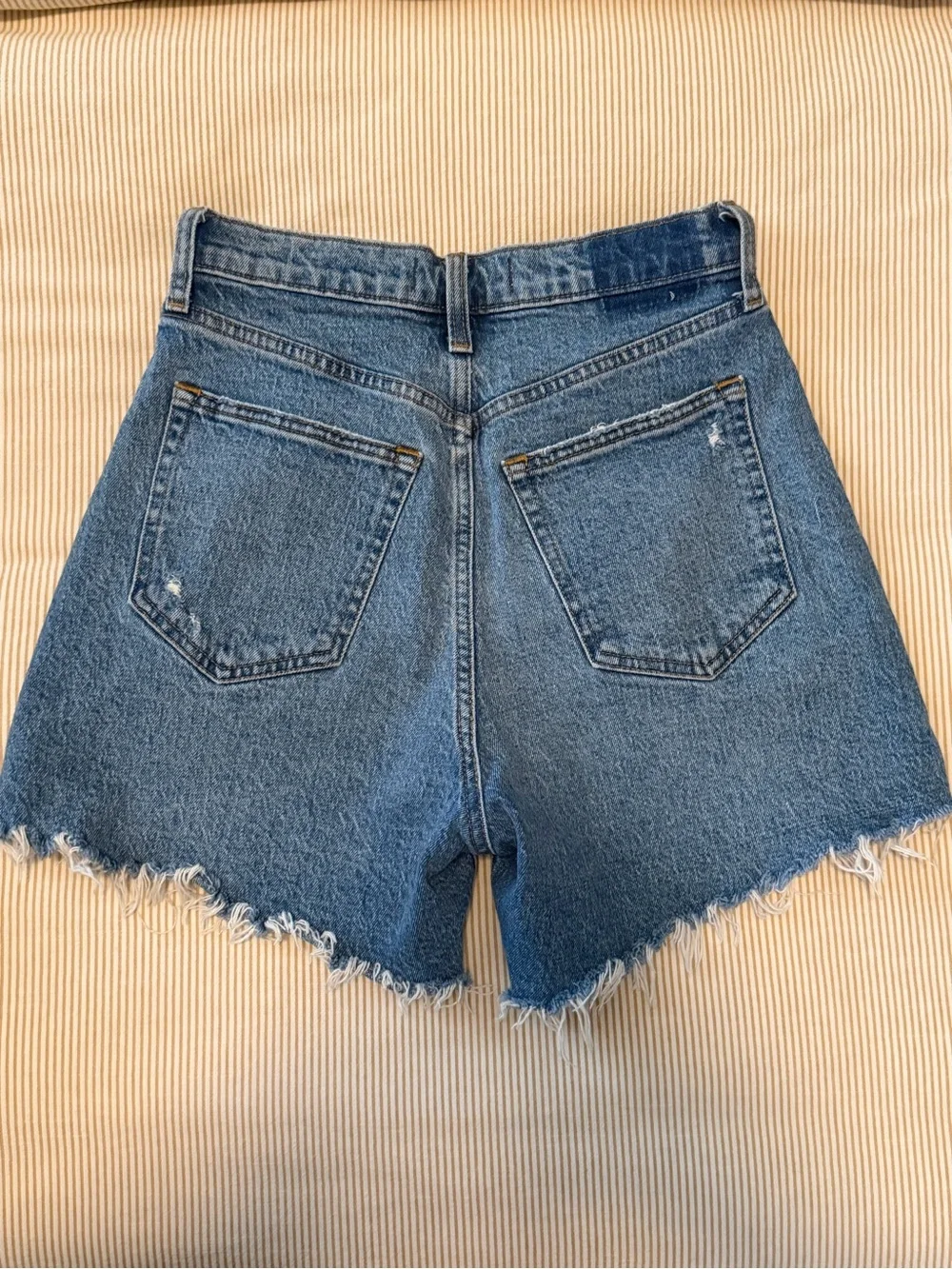 Abercrombie & Fitch Medium Wash Dad Shorts - Picture 2 of 3